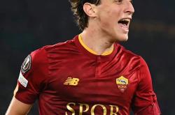 Kaiyun开云APP下载包含勒沃库森迎欧联关键赛，转会期造点机会，目标明确，训练强度明显提升的词条